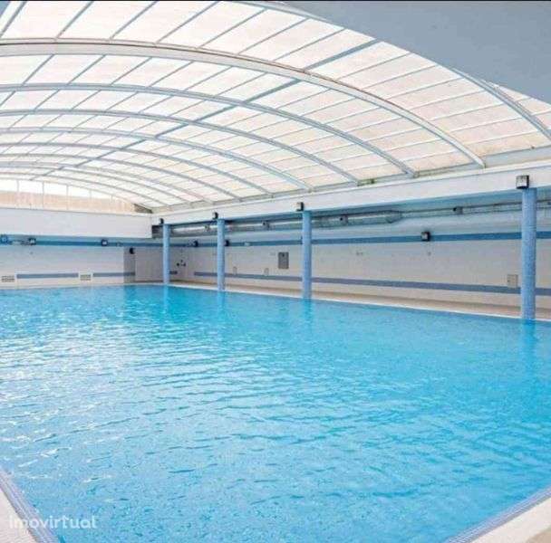 Apartamento T1 com garagem e piscinas - Grande imagem: 2/8