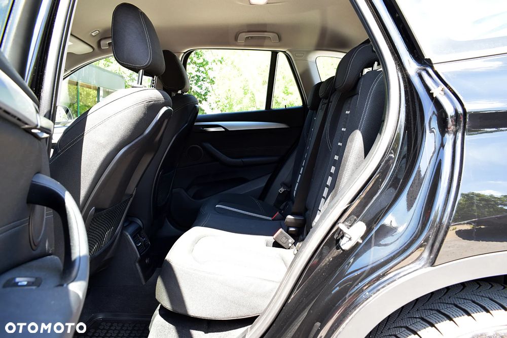 BMW X1 xDrive20i Advantage - 7
