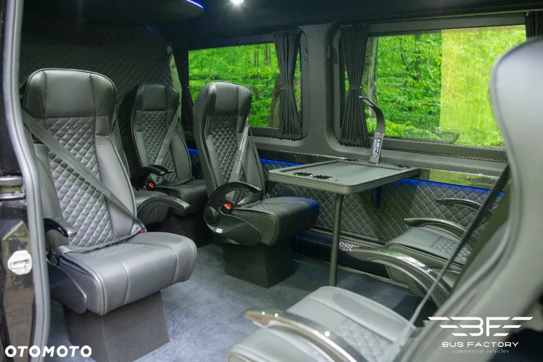 Mercedes-Benz Sprinter - 11
