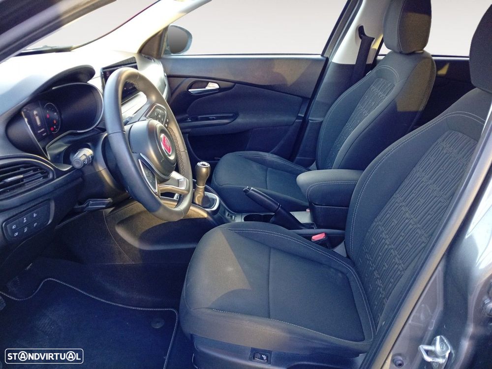 Fiat Tipo Station Wagon 1.0 GSE T3 — fotografia 9