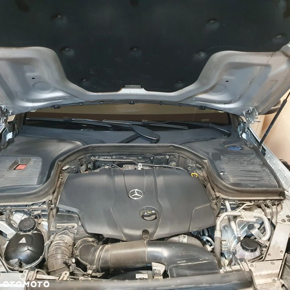 Mercedes-Benz GLC - 21