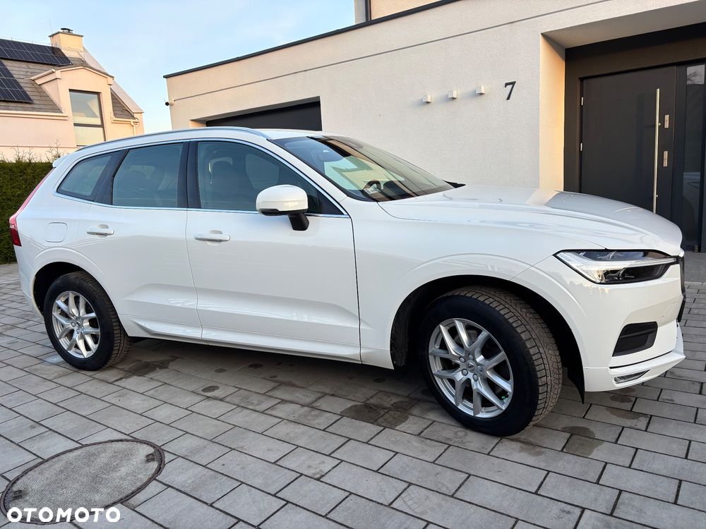 Volvo XC 60 B4 B Momentum Pro - 12