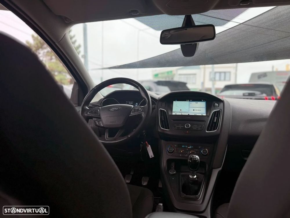 Ford Focus SW 1.5 TDCi Trend ECOnetic - 19