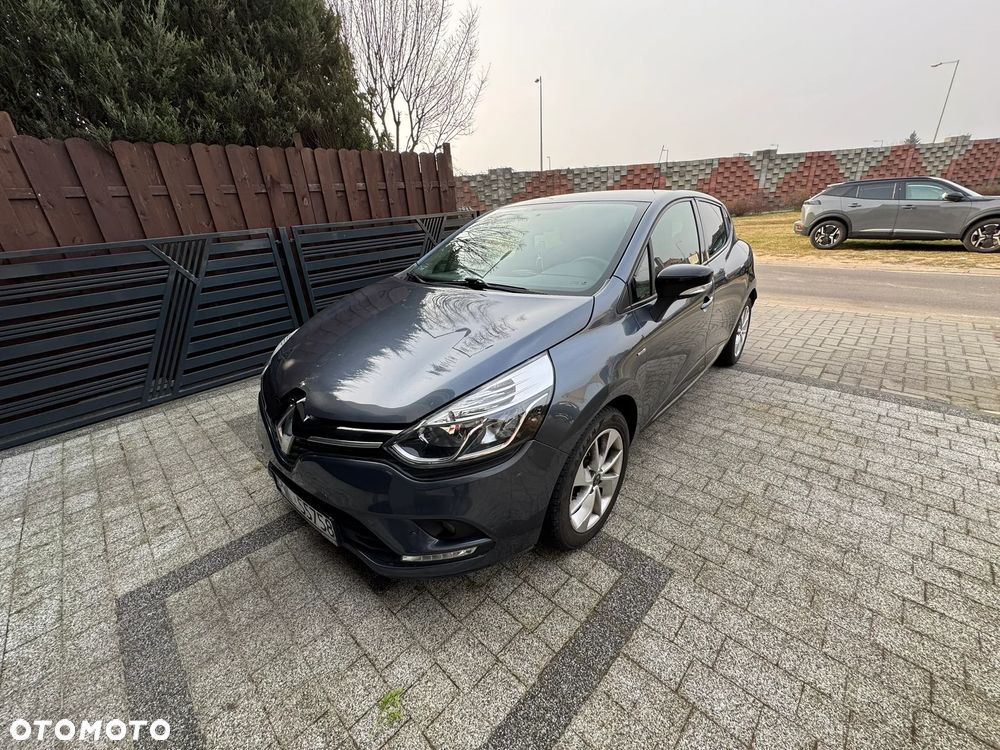 Renault Clio - 1