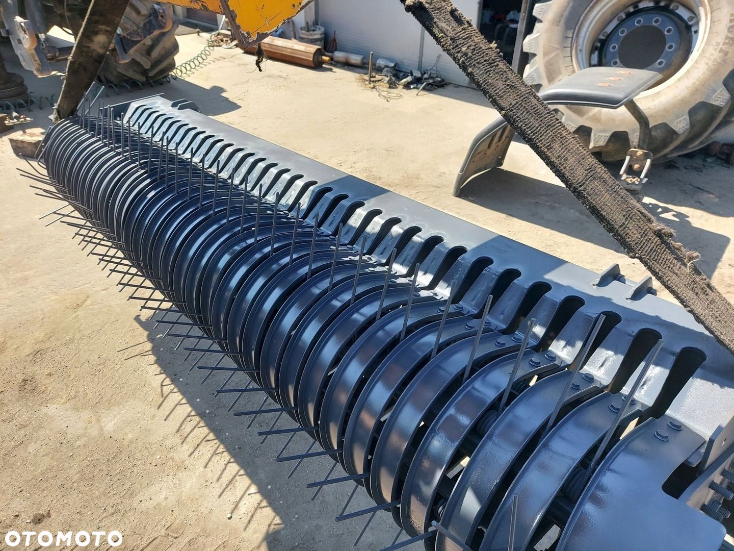 PODBIERACZ PRASA ROLUJĄCA FENDT 4160V XTRA 2019R - 1