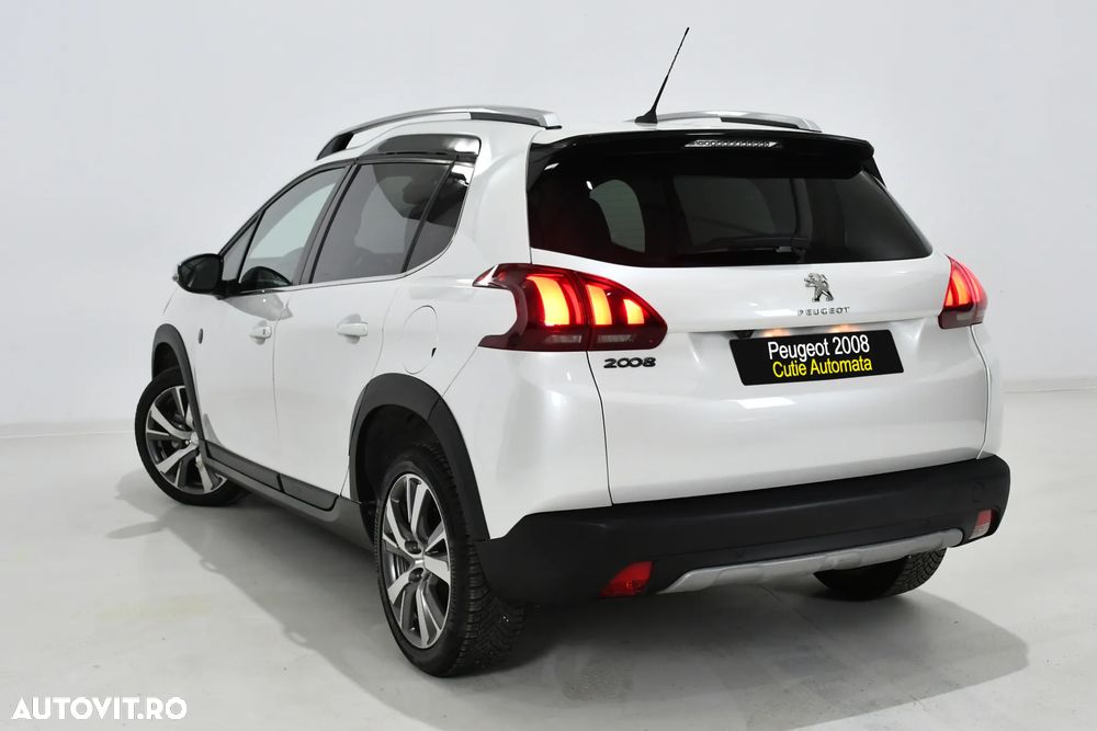 Peugeot 2008 PureTech 110 Stop&Start EAT6 Crossway - 3
