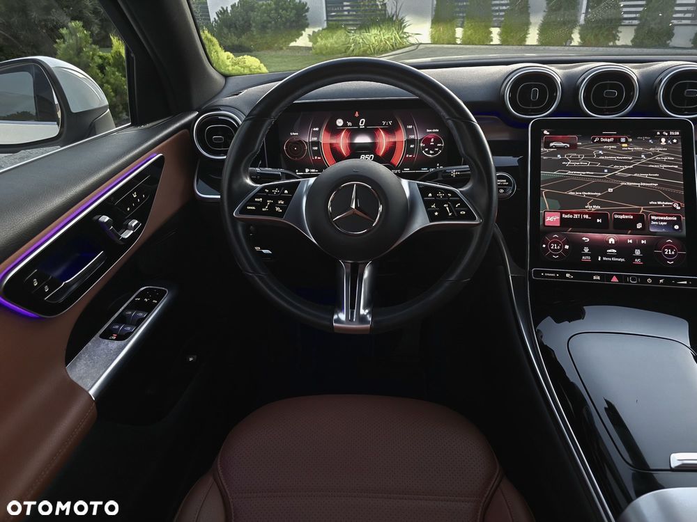 Mercedes-Benz GLC - 39