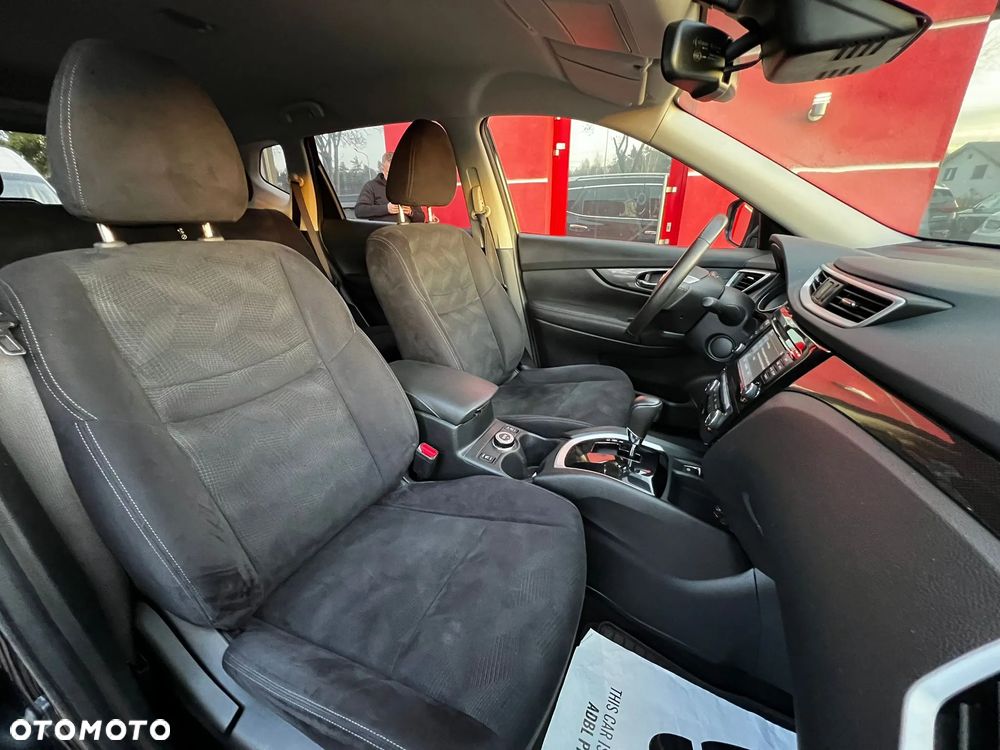 Nissan X-Trail 2.0 dCi Tekna Xtronic 4WD - 25