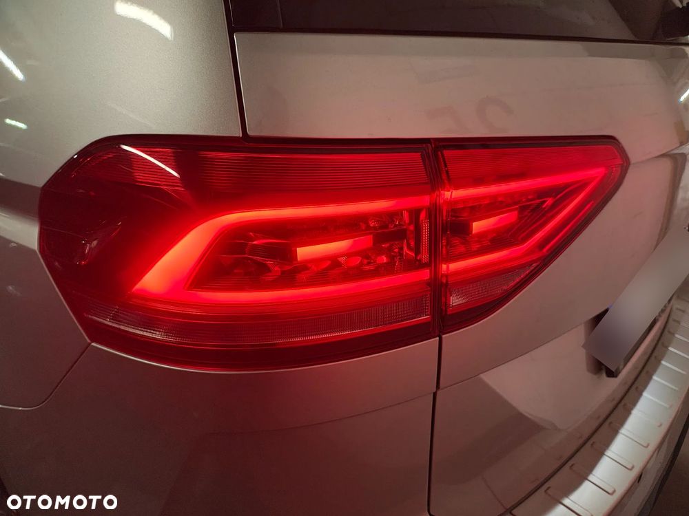 Volkswagen Touran 1.5 TSI EVO Highline DSG - 28