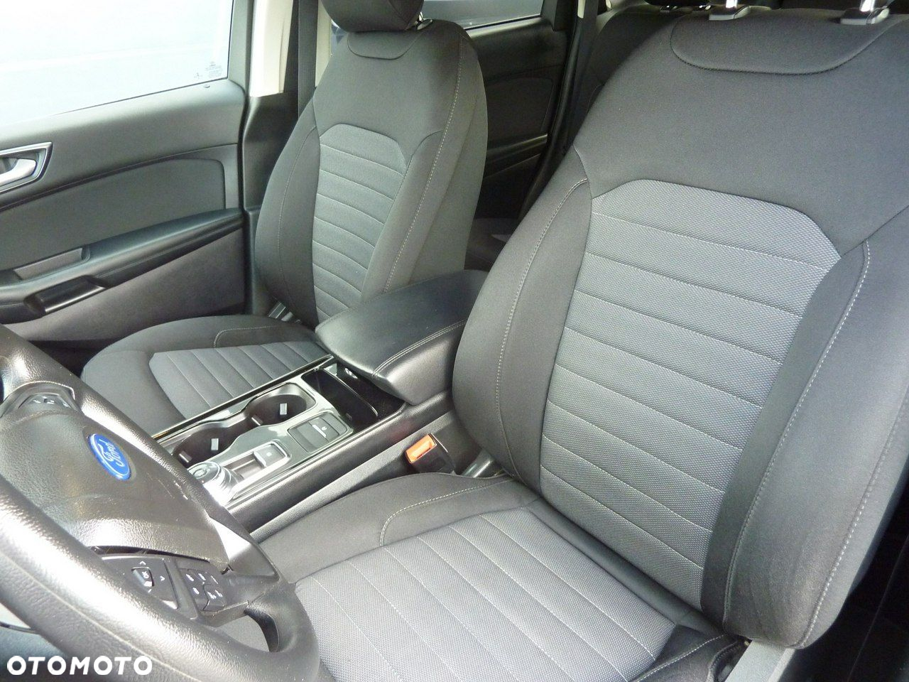 Ford Edge - 12