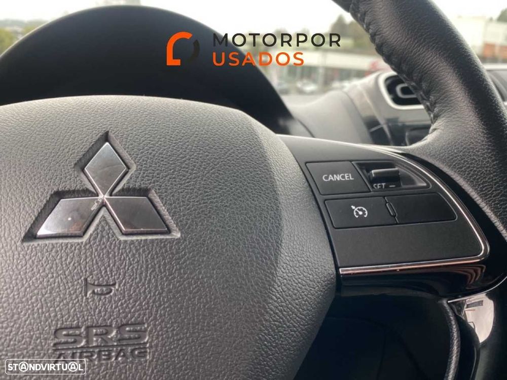 Mitsubishi Space Star 1.2 Intense Connect Edition - 13