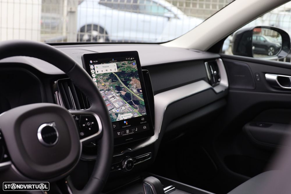 Volvo XC 60 2.0 T6 PHEV Core AWD - 12