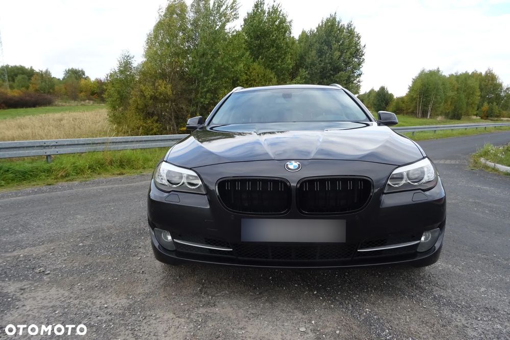 BMW Seria 5 520d - 12