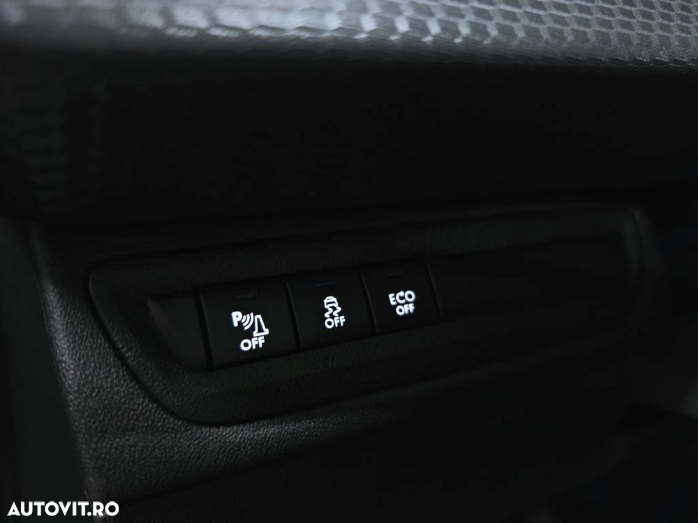 Peugeot 2008 PureTech 110 GPF Stop&Start EAT6 Allure - 29