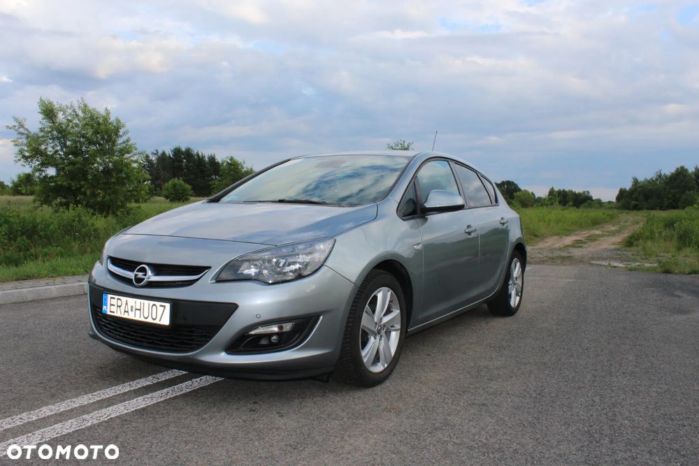 Opel Astra IV 1.6 Cosmo - 1