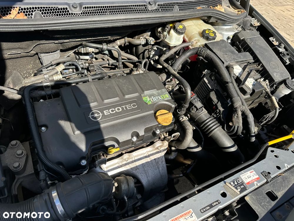 Opel Astra 1.4 Turbo Edition - 9