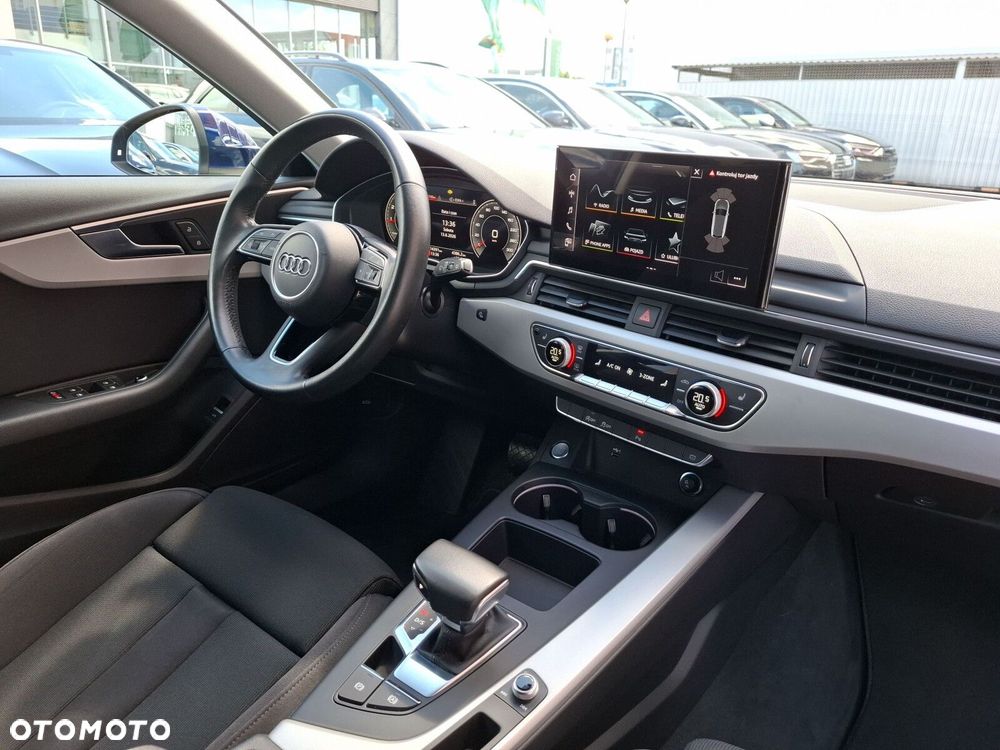 Audi A4 Avant 35 TFSI mHEV Advanced S tronic - 12