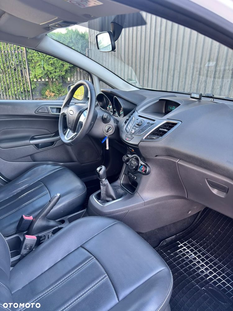 Ford Fiesta 1.25 Champions Edition - 20