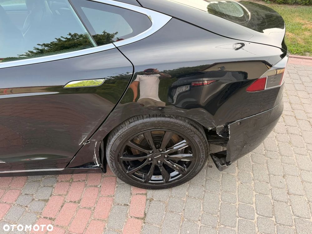 Tesla Model S Long Range Plus - 9