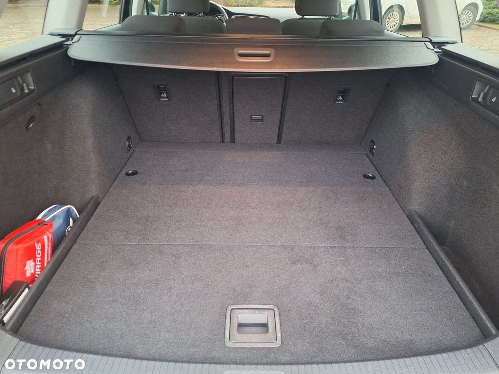 Volkswagen Golf 1.5 TSI BMT Evo Comfortline - 32