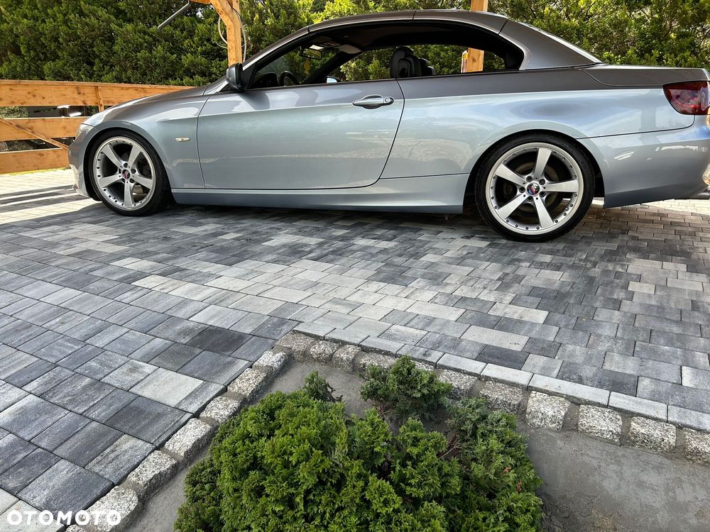 BMW Seria 3 320d - 15
