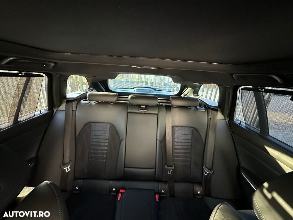 BMW Seria 3 330e Aut. M Sport - 19