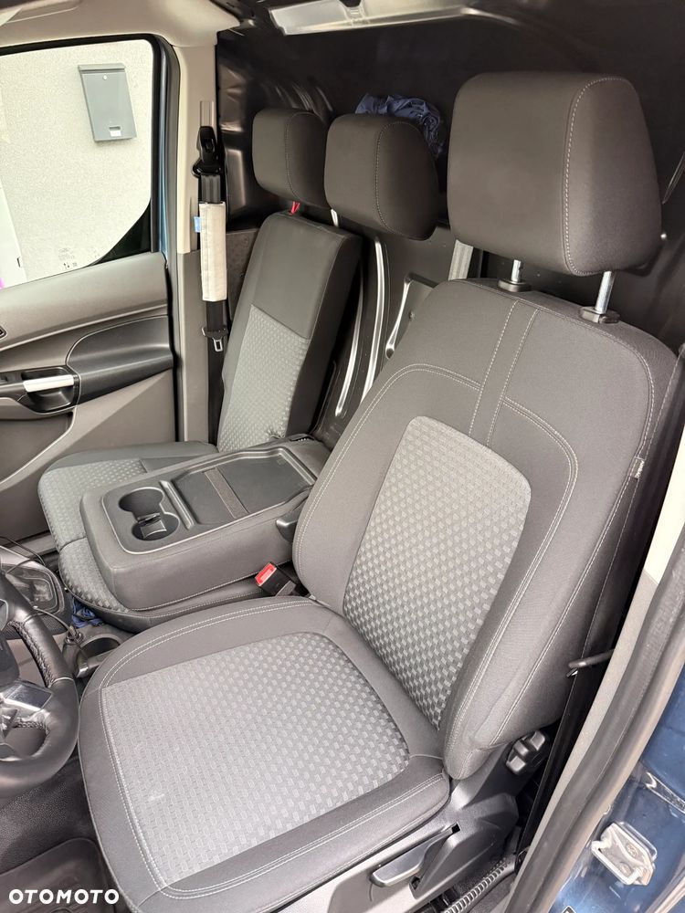 Ford Transit Connect - 16