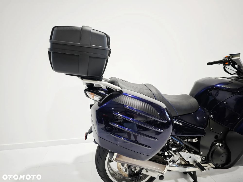 Kawasaki GTR - 11