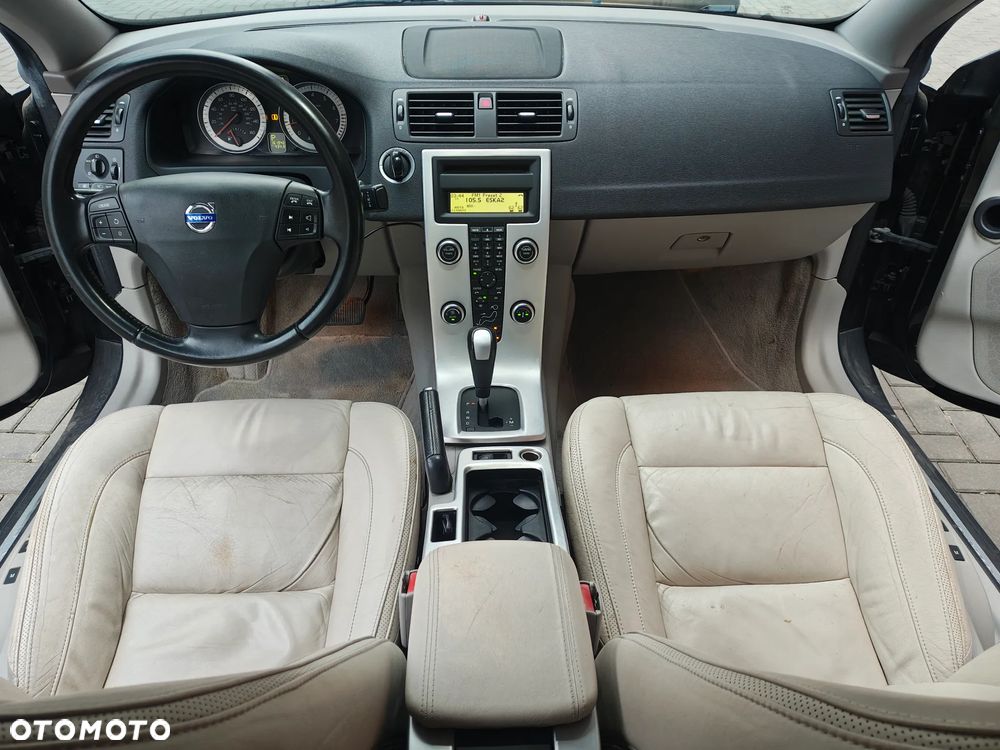 Volvo C70 T5 Summum - 8