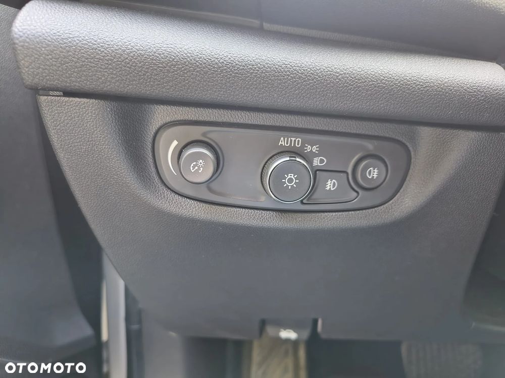 Opel Insignia - 31