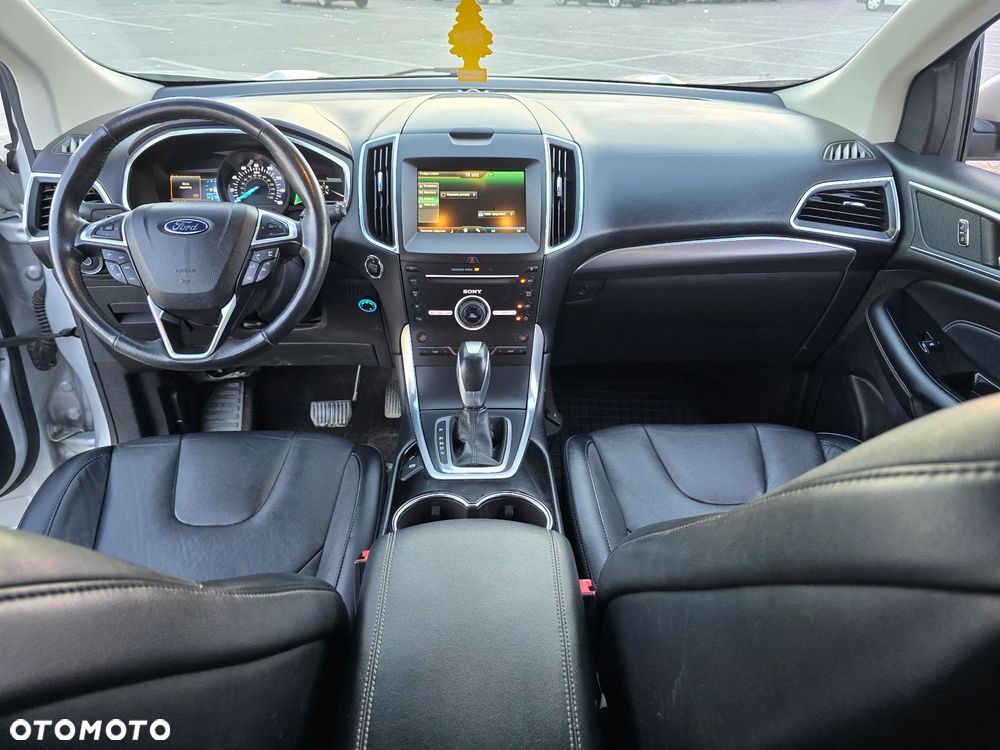 Ford Edge - 11