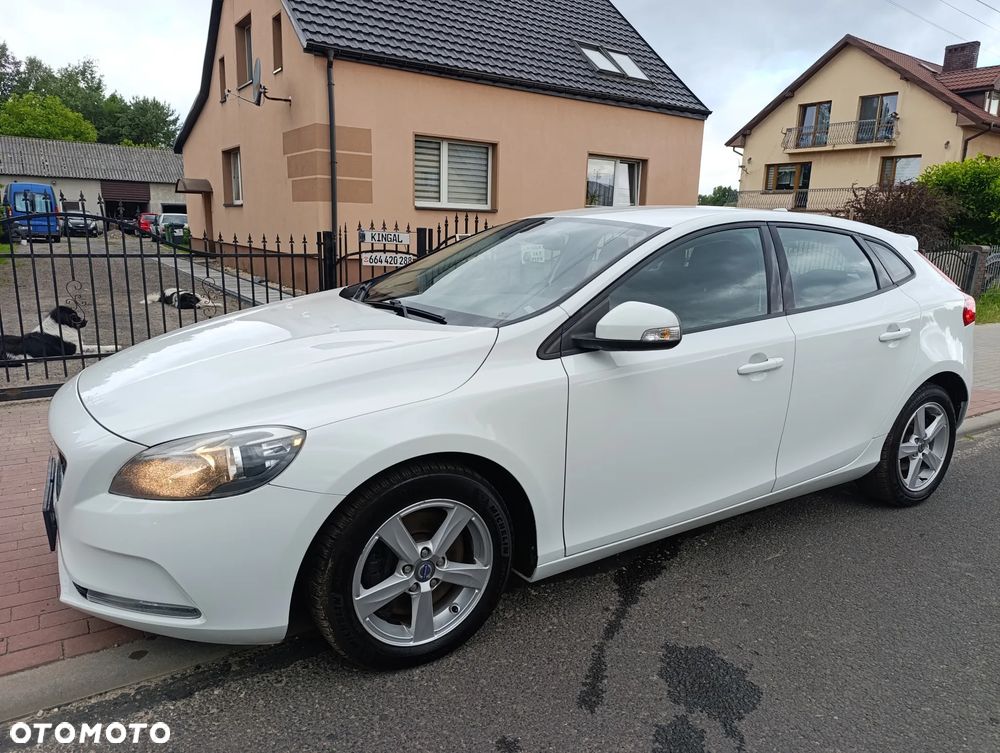Volvo V40 D3 You - 26