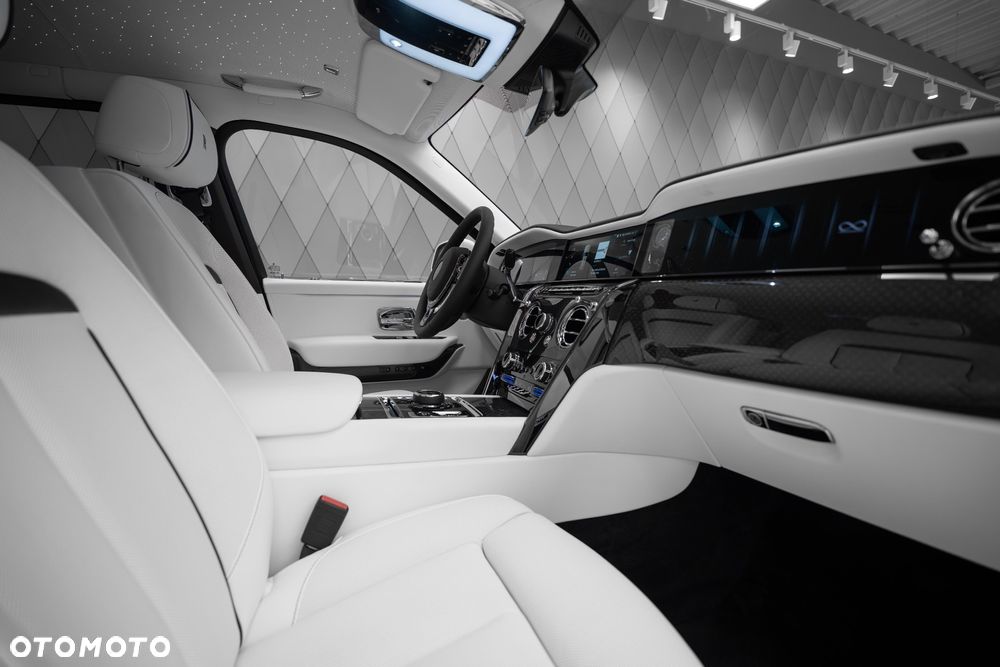 Rolls-Royce Cullinan Series II Black Badge - 7