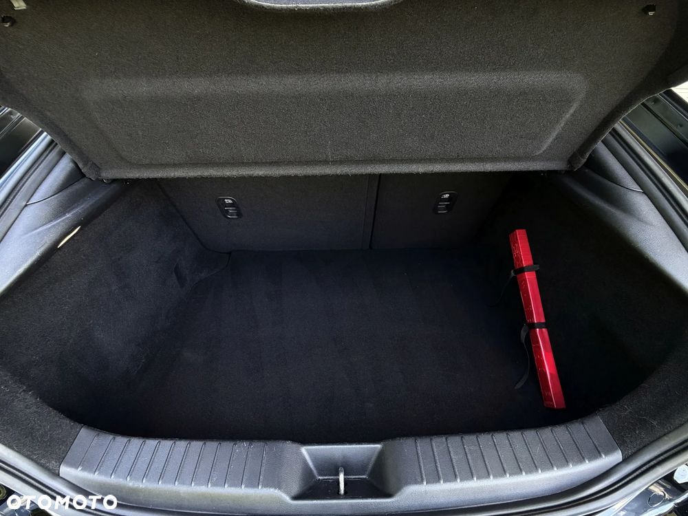 Mazda 3 2.0 mHEV Exclusive Line - 25