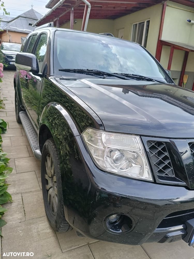 Nissan Pathfinder - 5