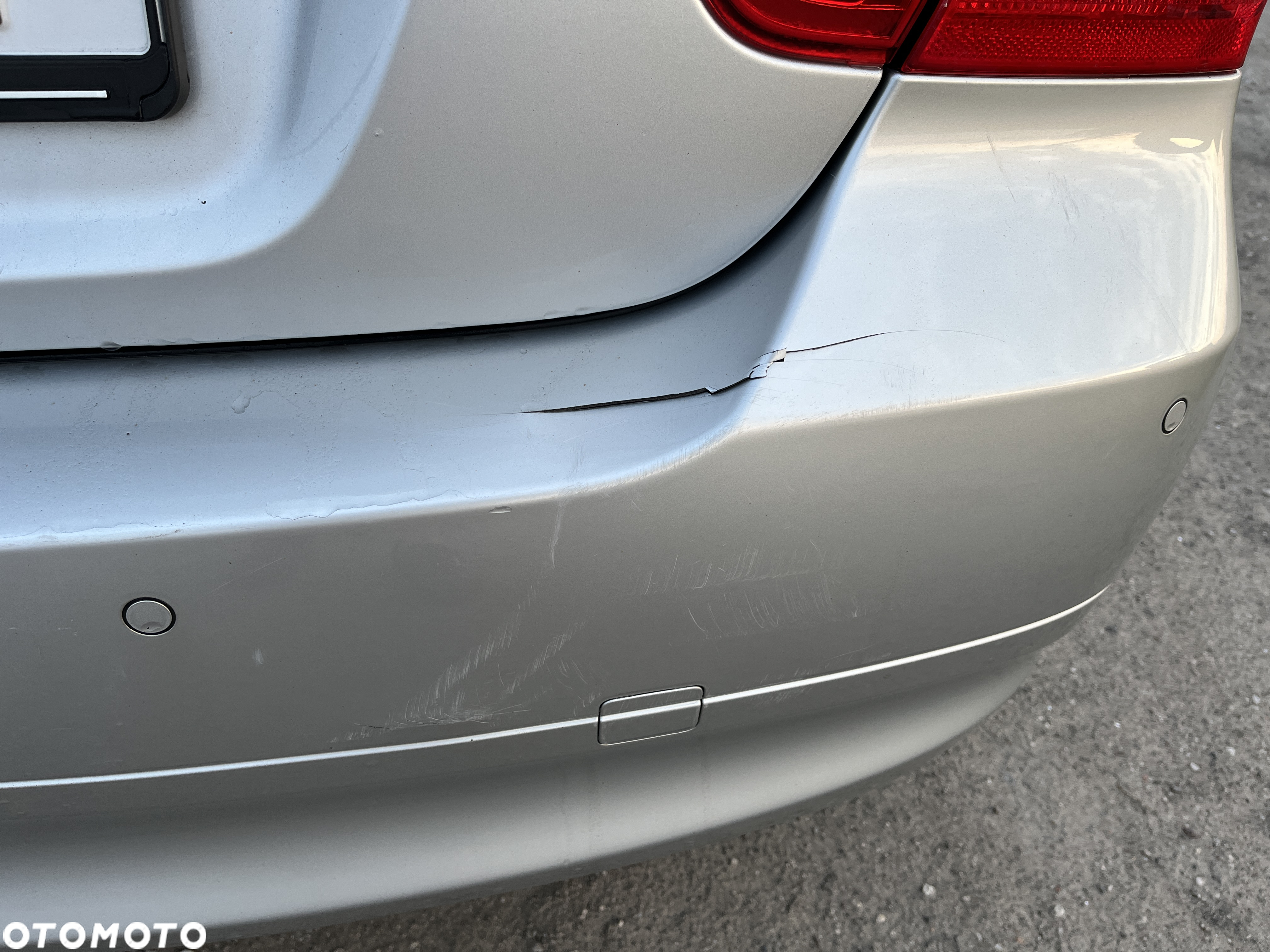 BMW Seria 3 318i - 6