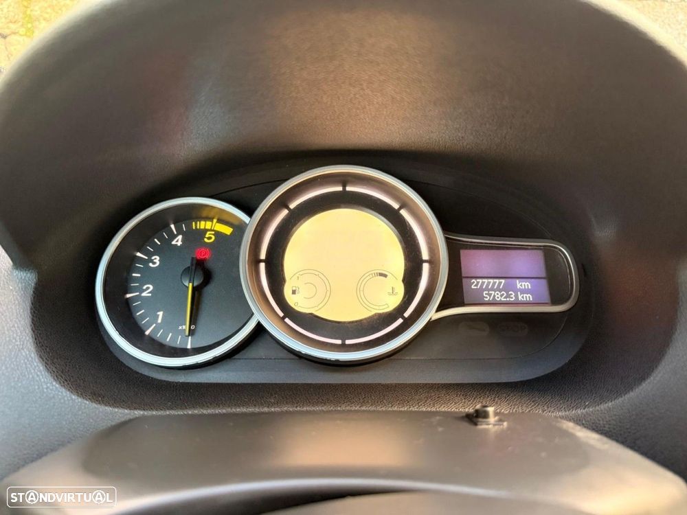 Renault Mégane Coupe 1.5 dCi Dynamique S - 23