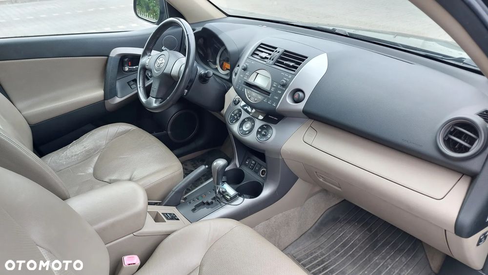 Toyota RAV4 2.0 VVT-i Prestige - 12