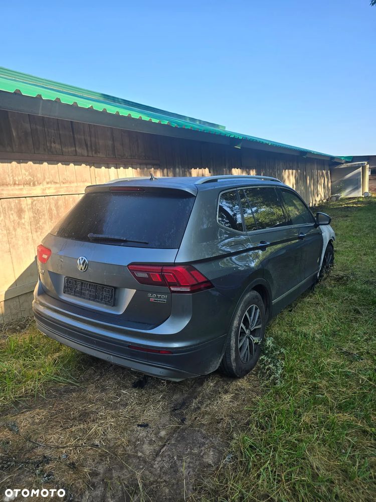 Volkswagen Tiguan Allspace 2.0 TDI 4Mot SCR Comfortline DSG - 3