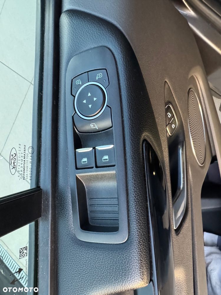 Ford Tourneo Custom 320 L1H1 VA Autm Titanium - 21