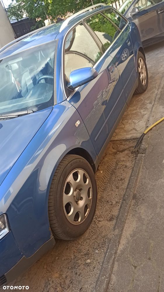 Audi A4 Avant - 5