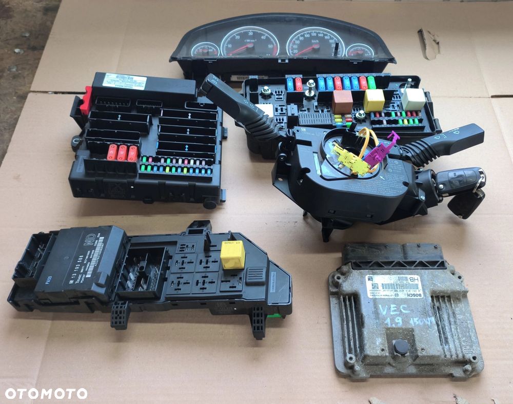 .Vectra C zestaw startowy 1,9CDTI 150KM manual EU LIFT stan bdb Signum Zafira Astra Opel - 1