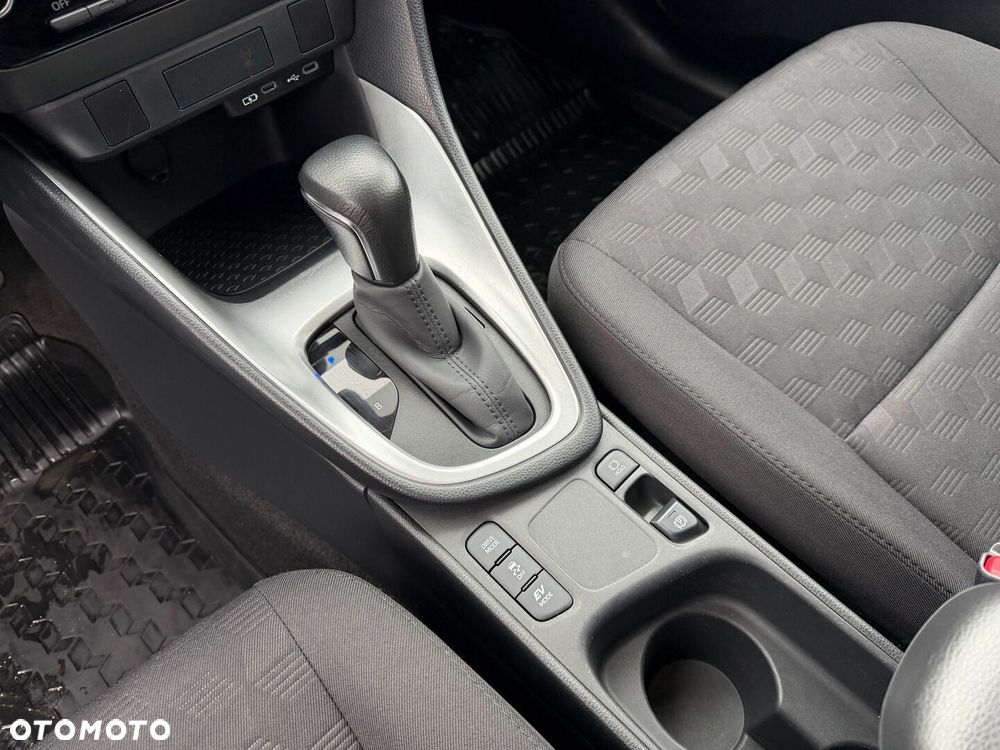 Toyota Yaris Hybrid 1.5 Comfort - 17