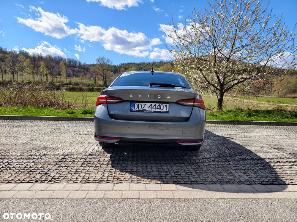 Skoda Octavia 1.5 TSI Selection - 5