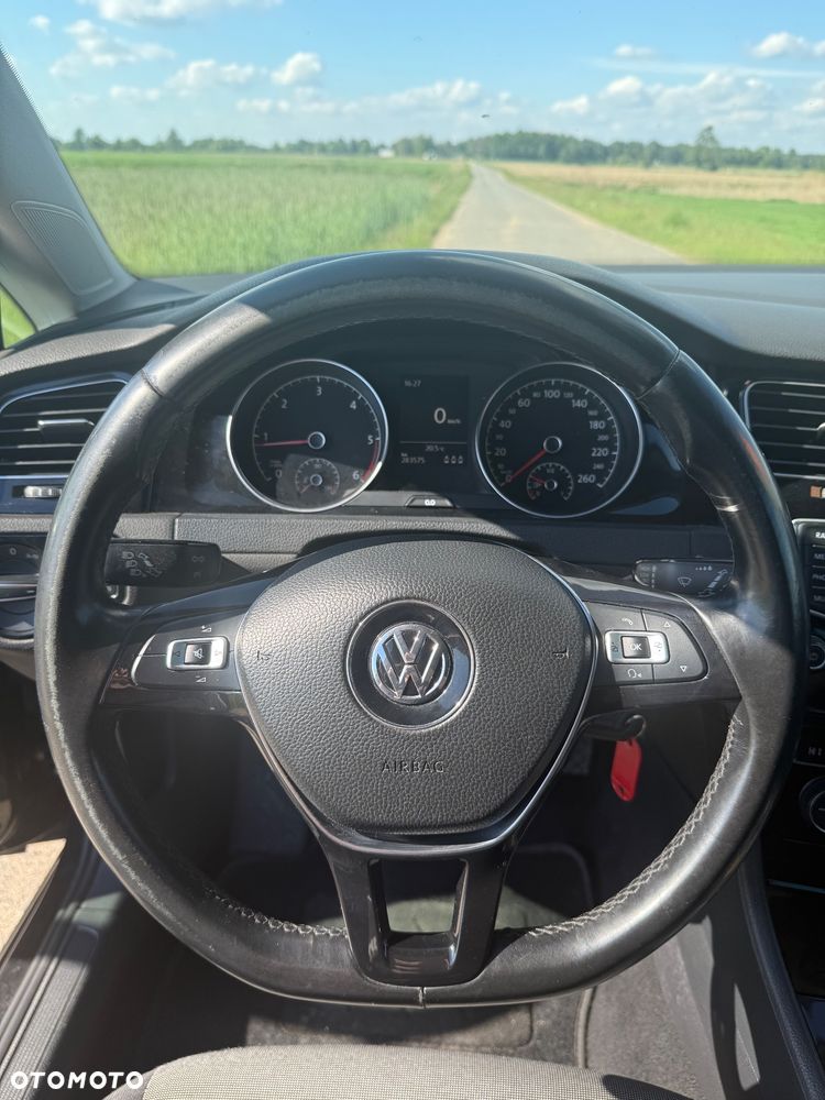 Volkswagen Golf - 14