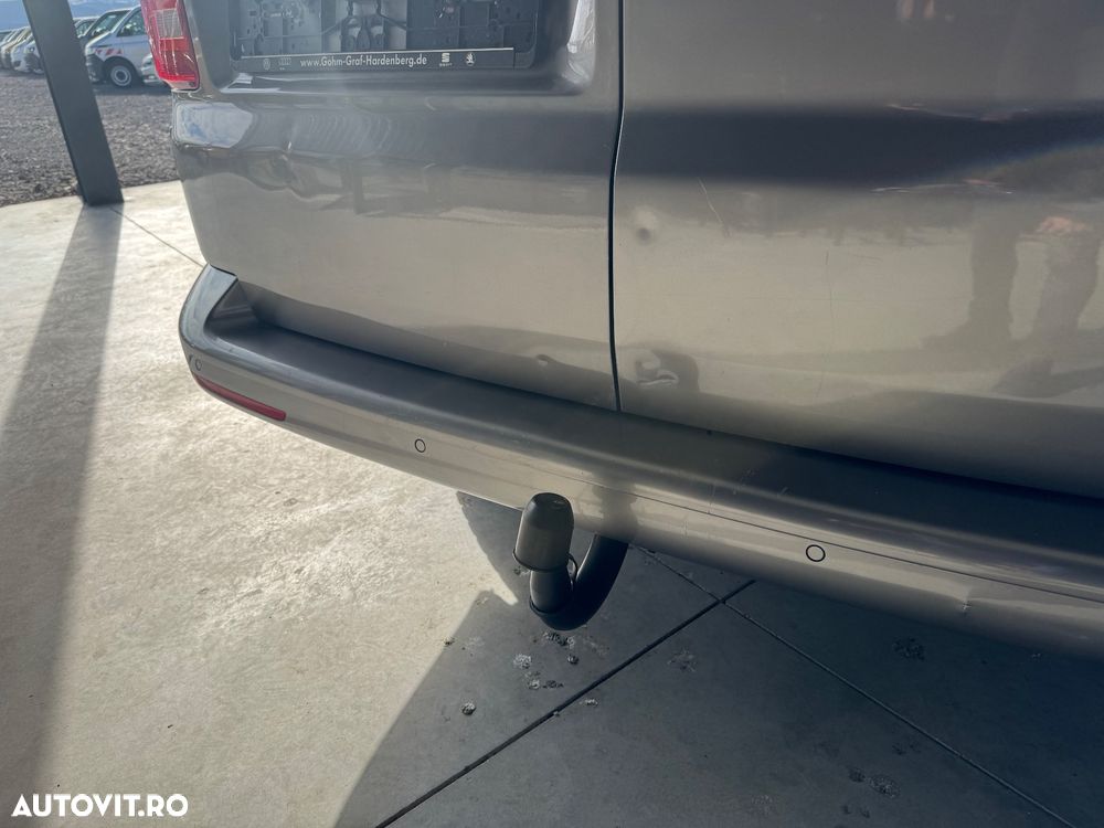 Volkswagen Multivan - 28