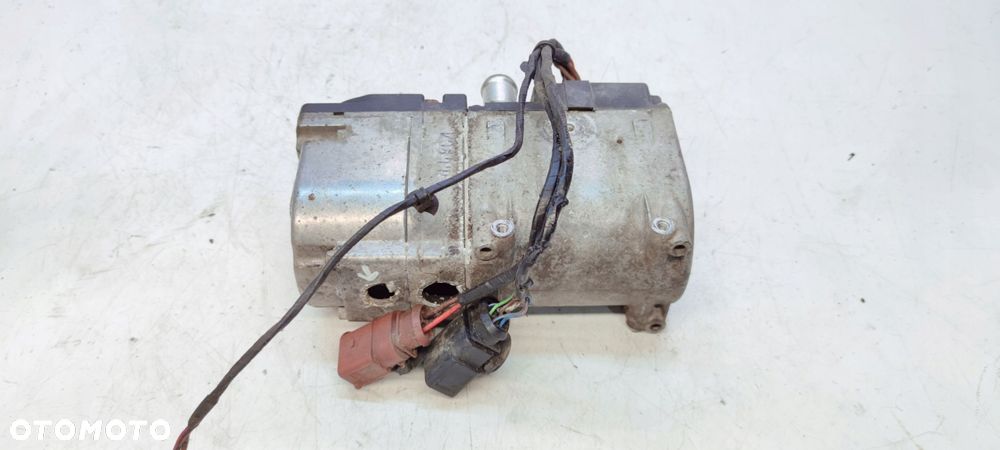 WEBASTO DOGRZEWACZ AUDI A4 B9 A5 8W0265081J - 3