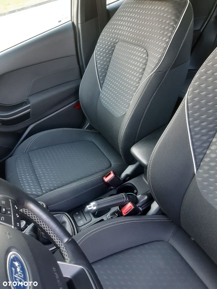 Ford Fiesta 1.0 EcoBoost Titanium X - 23