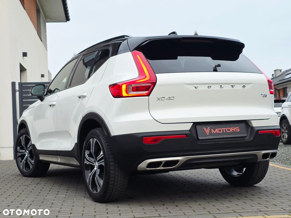 Volvo XC 40 T3 Geartronic RDesign - 17
