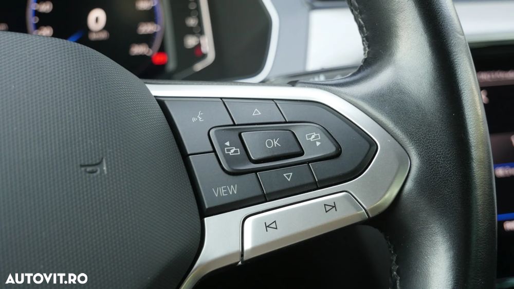 Volkswagen Passat 2.0 TDI SCR DSG Business - 24